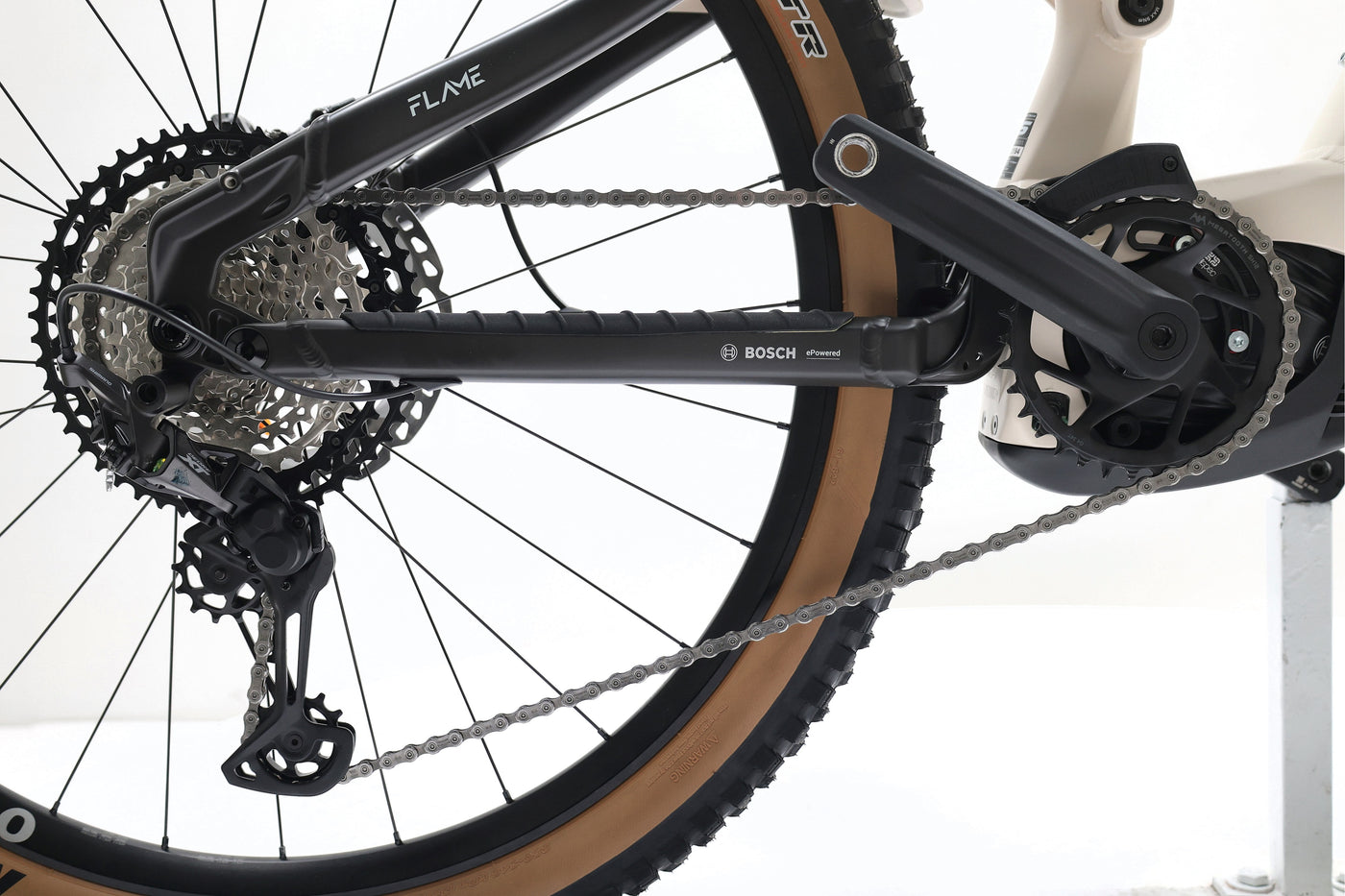 MEGAMO Flame AL 03 2025