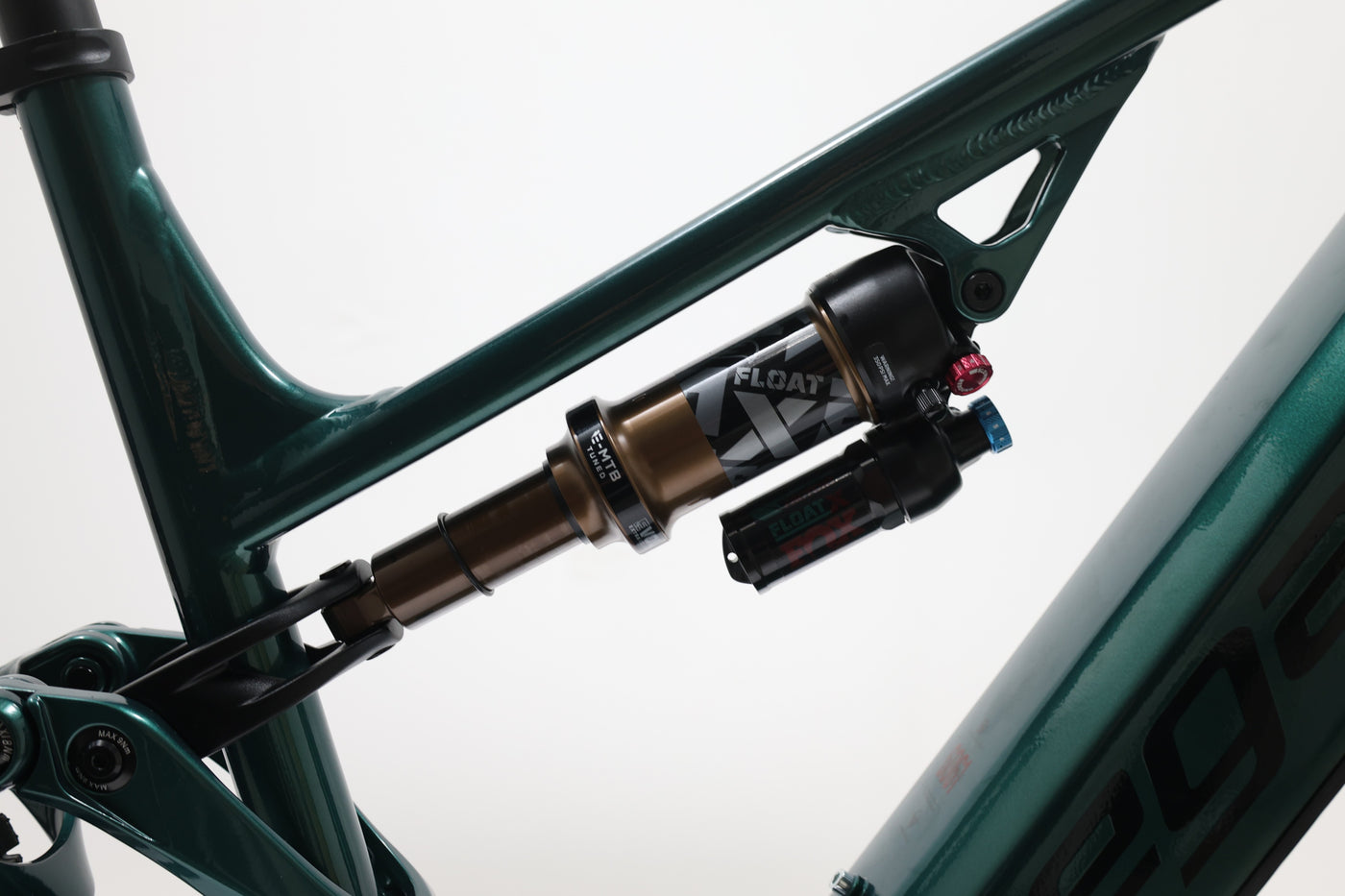 MEGAMO Flame AL 03 2025