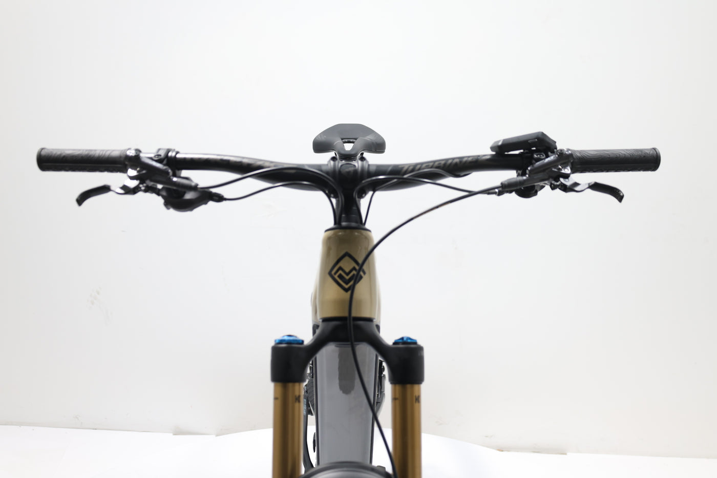 MEGAMO Flame AL 03 2025