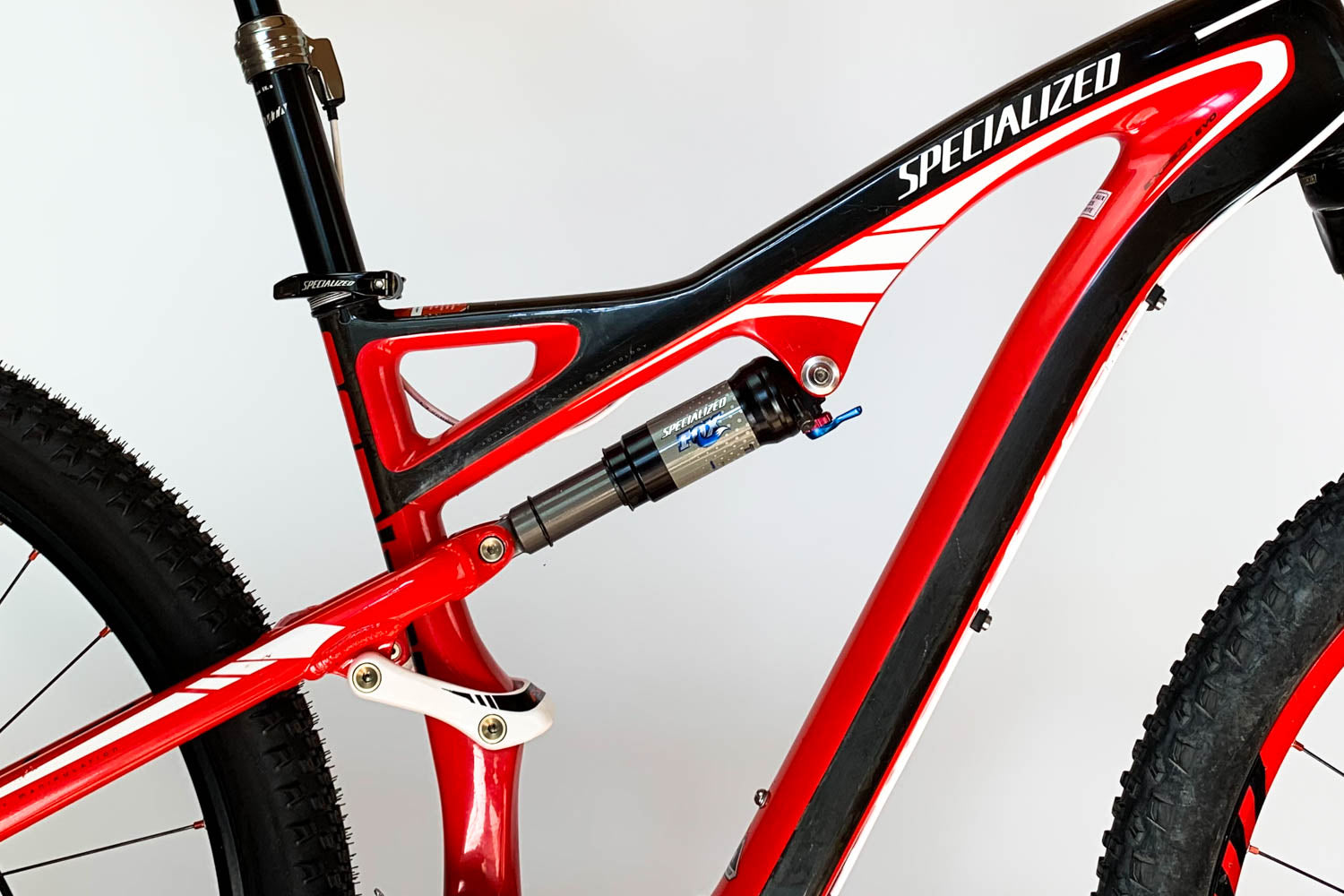 Specialized Camber Velo Specialized Rouge Casque Specialized