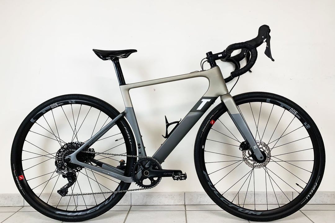 3T EXPLORO RACEMAX BOOST ROUTE GRAVEL ELECTRIQUE OCCASION RECONDITIONNE MINT BIKES