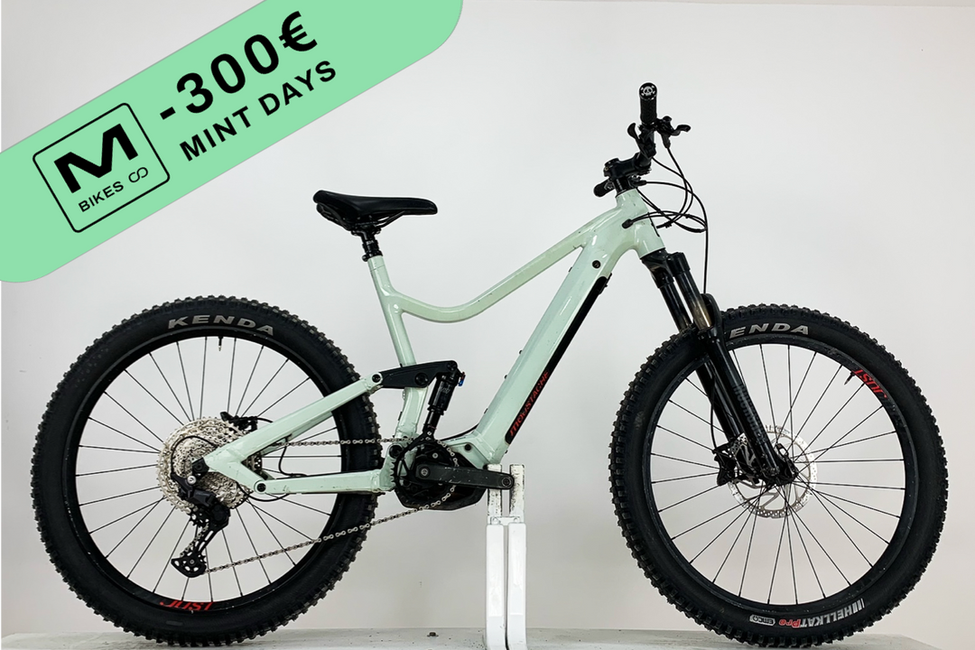 MOUSTACHE Samedi 27 Wide 4 L